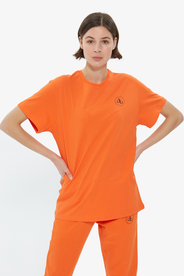 Picture of Orange Front Printed Crew Neck Basic T-shirt