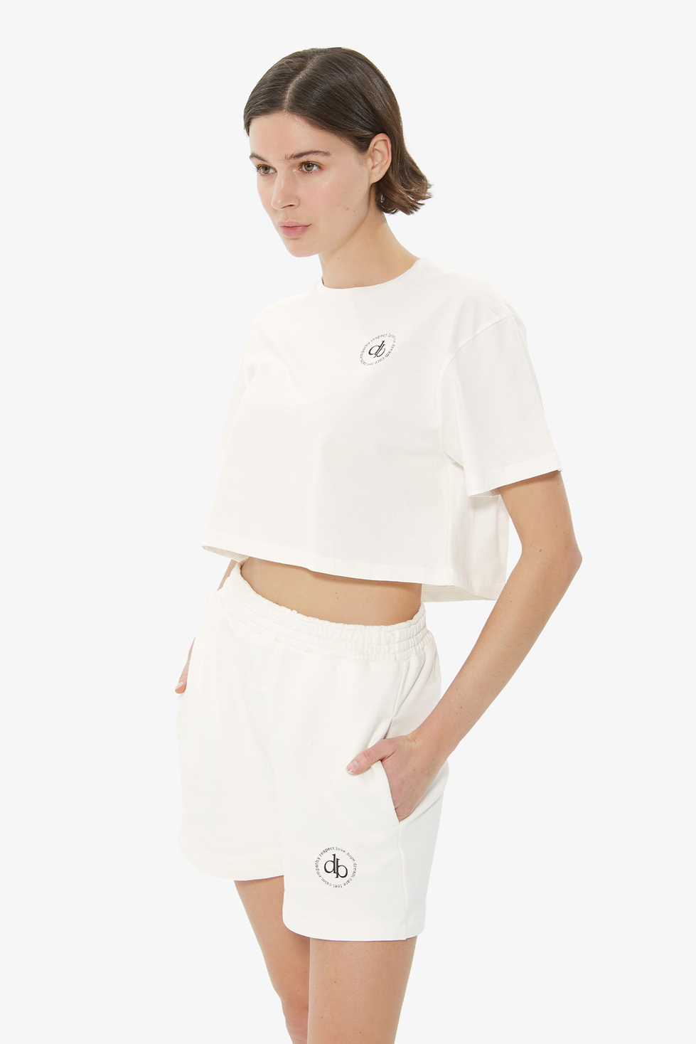 T-Shirt Beyaz Bisiklet Yaka Crop T-shirt