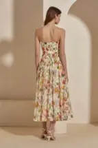 Elbise Paula Elbise