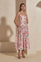 Elbise Paula Elbise