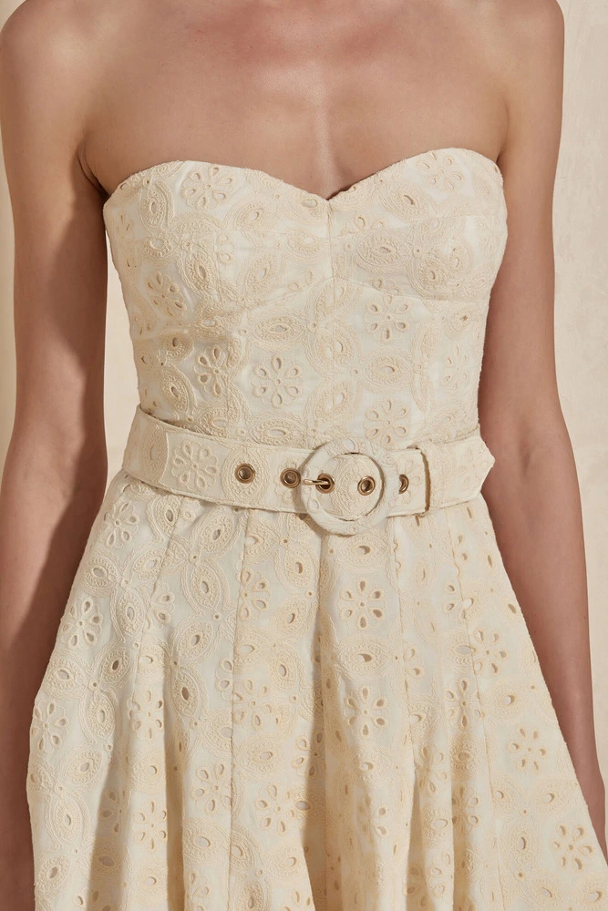 Elbise Blanche Elbise